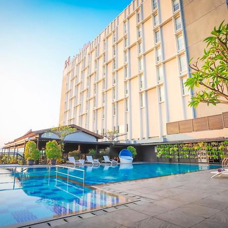 Swiss-Belinn Saripetojo Solo Ngoại thất bức ảnh