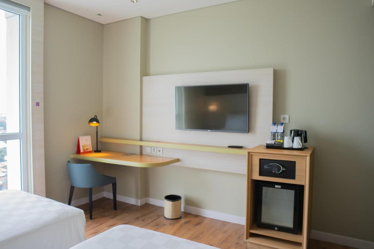 Swiss-Belinn Saripetojo Solo Ngoại thất bức ảnh