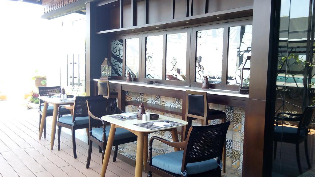 Swiss-Belinn Saripetojo Solo Ngoại thất bức ảnh
