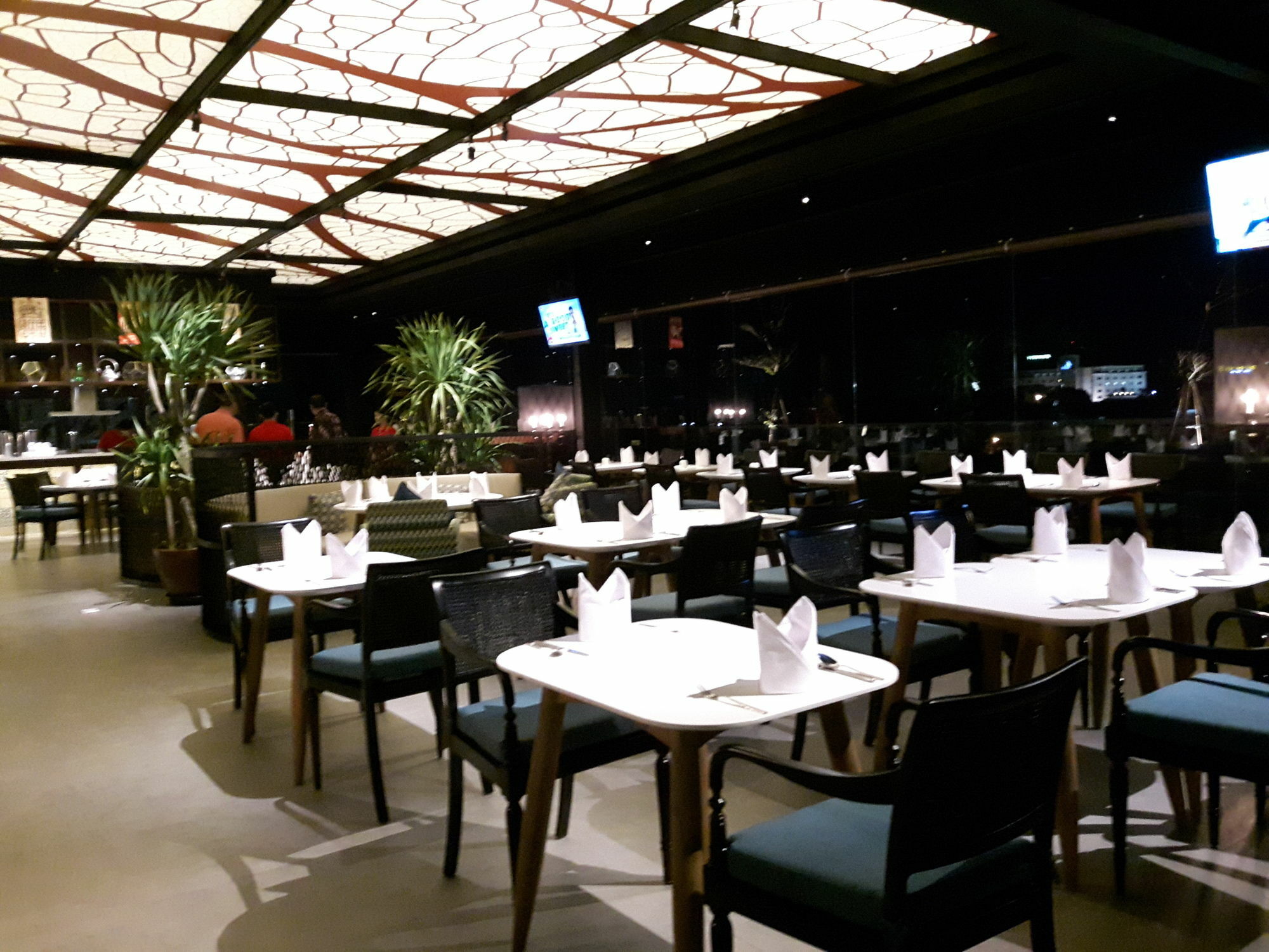 Swiss-Belinn Saripetojo Solo Ngoại thất bức ảnh